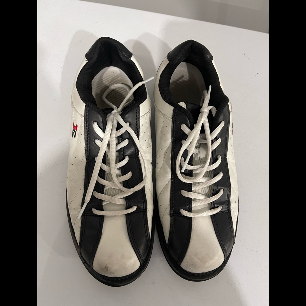 Bowling shoes